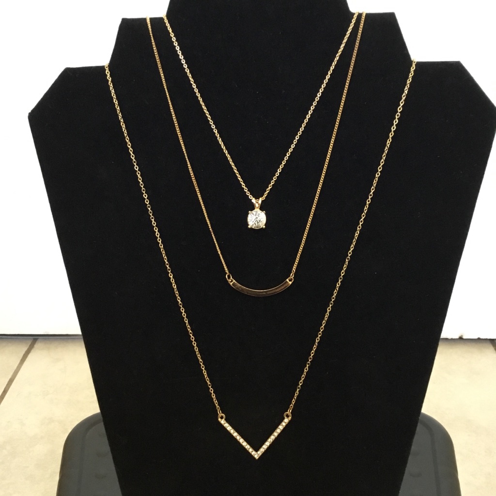 New 3 Piece Gold Tone Layered Necklace 10$